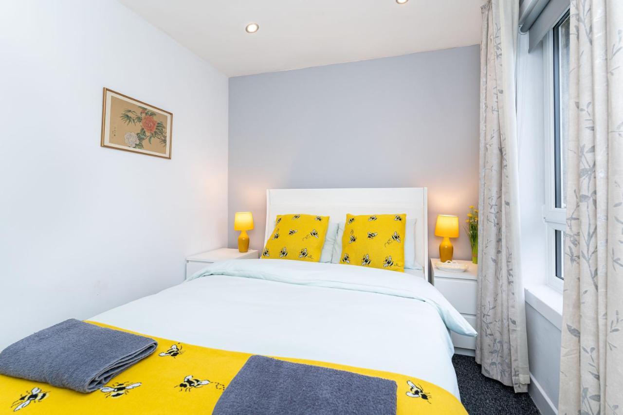Lovely 3-Bedroom Flat With Free Parking Bridge of Allan Eksteriør bilde